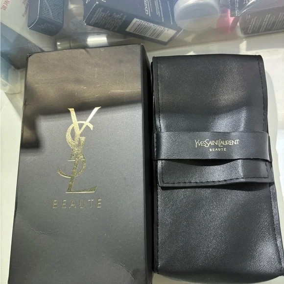 Yves Saint Laurent Black Brush Trio with Case - Picture 7 of 9